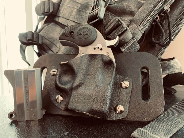 Kinetic Concealment Offers Holster for Bond Arms Rowdy Derringer