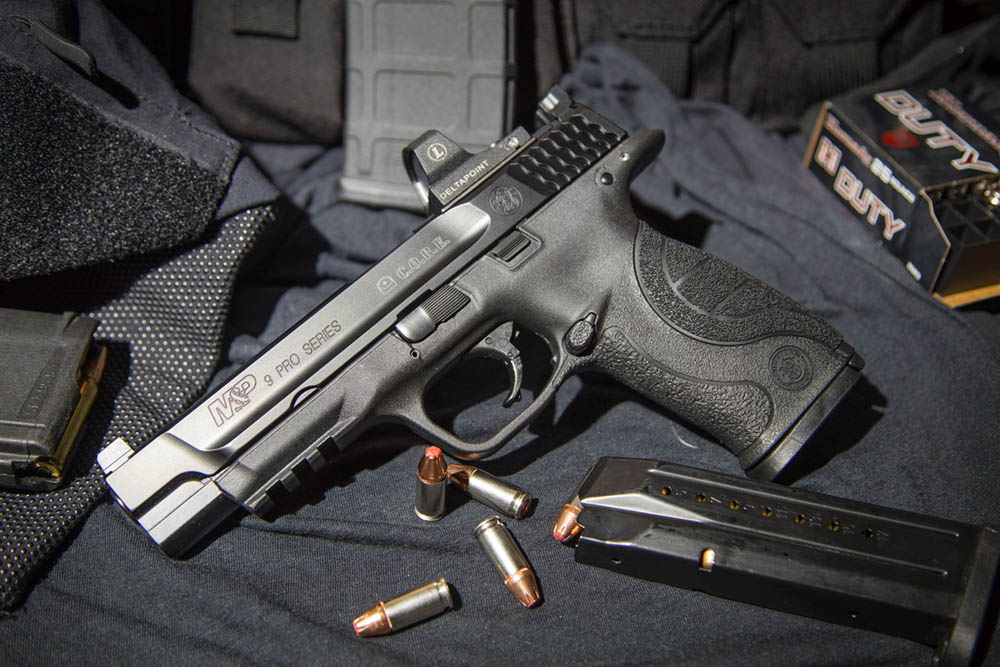 Mounting Optics on a Smith & Wesson